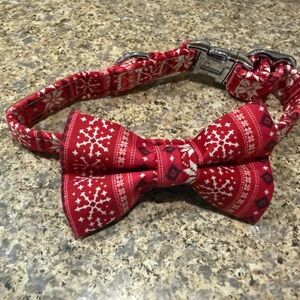 Red Snowflake Bow Tie Collar